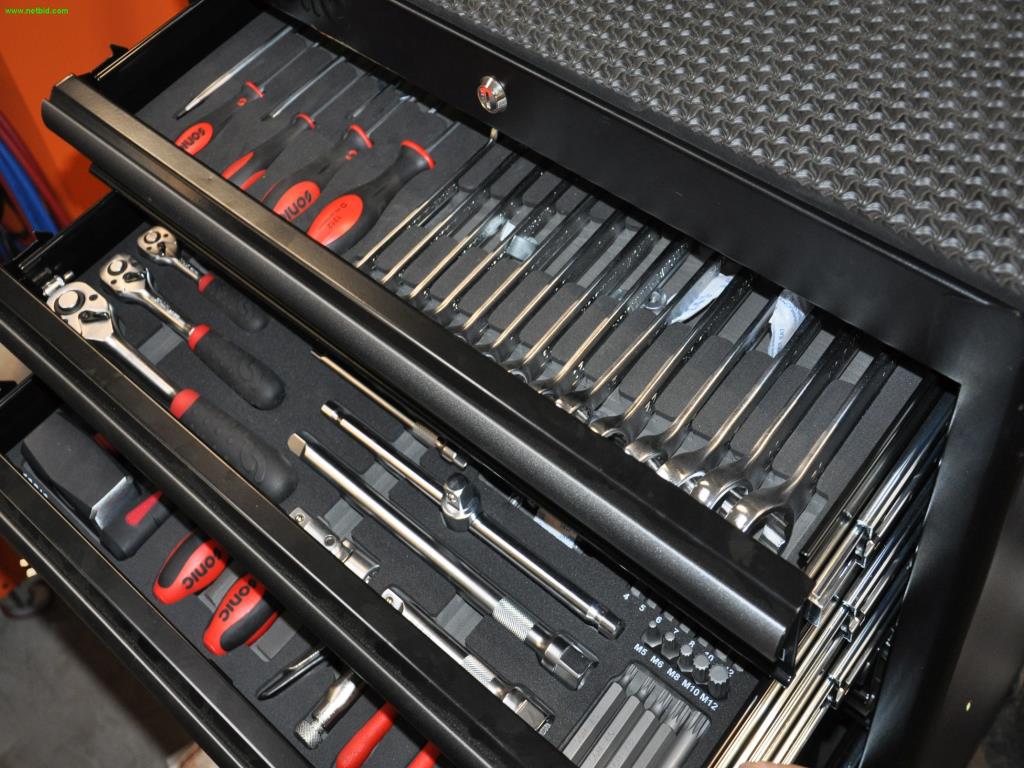 Maschinen, Werkzeuge, Handelsware / Werkstattausrüstung aus dem Umfeld<br> KFZ-Handwerk / Reifendienst-7